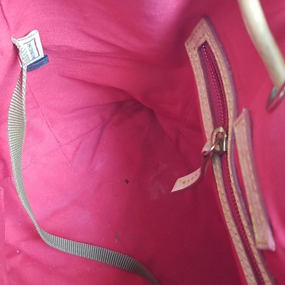 Dooney and Bourke Patent drawstring bag - Picture 5 of 10